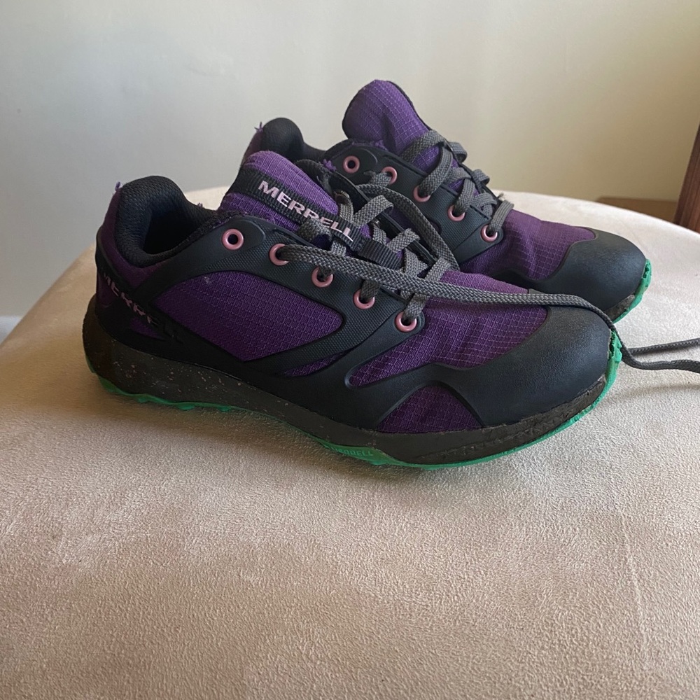 Merrell kids sneaker/trail shoe